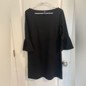 GAP knee lenght black dress
